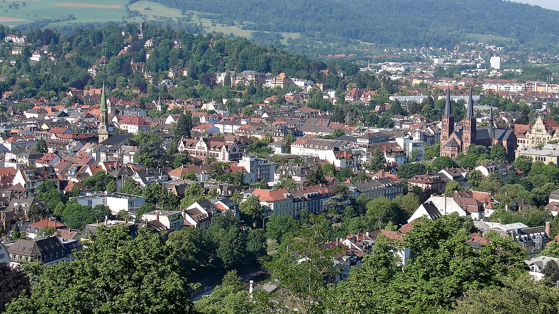 Blick vom Schlossberg über Freiburg im Breisgau.