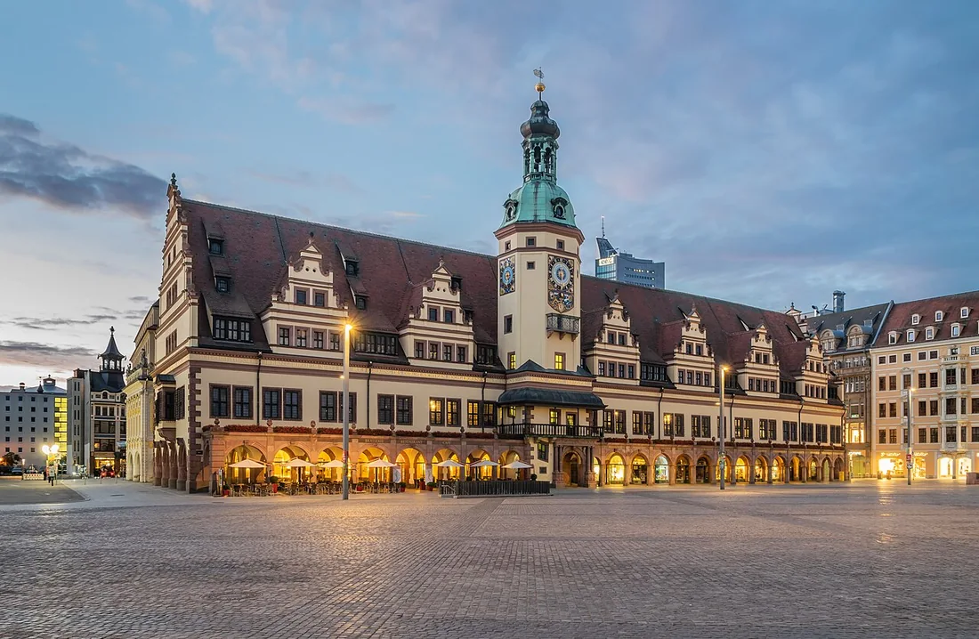 Das Alte Rathaus am Markt in Leipzig.
